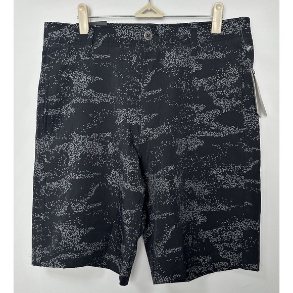Under Armour UA Golf Black Gray Printed Shorts 1377303 Men's Size 32 New NWT $70 - Picture 1 of 8